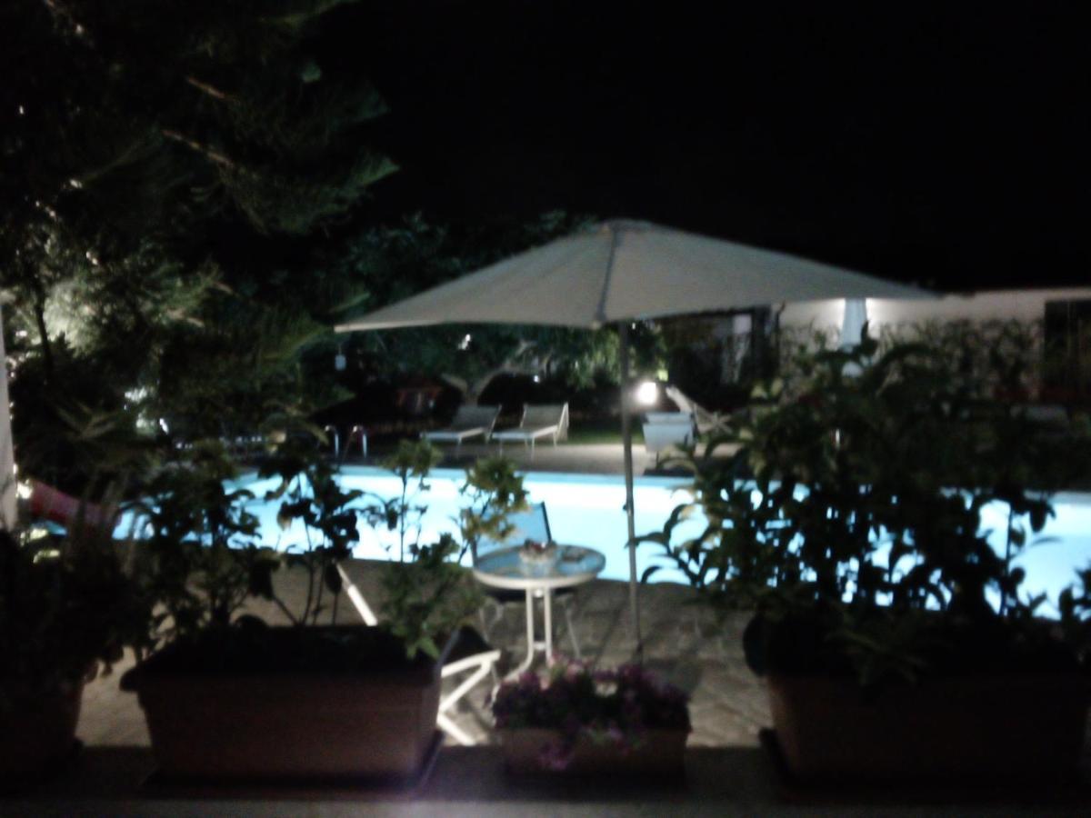 Casa Vacanza Augusto 乌瓜诺拉基耶萨 外观 照片