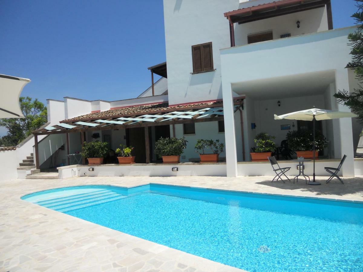 Casa Vacanza Augusto 乌瓜诺拉基耶萨 外观 照片